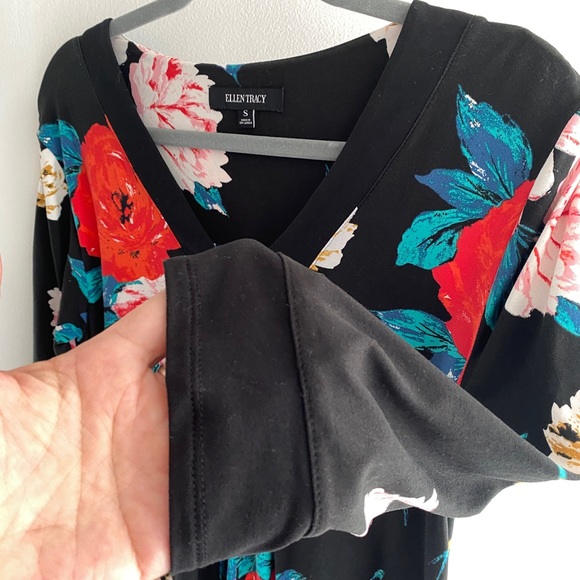 Ellen Tracy floral dress, size small, polyester/spandex blend. Great condition. - Picture 6 of 13